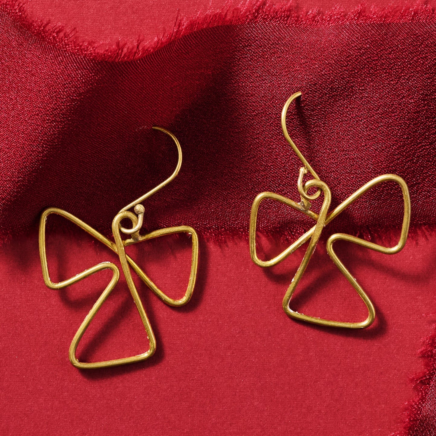Earrings dangle abstract/twisted brass 1.5L brass