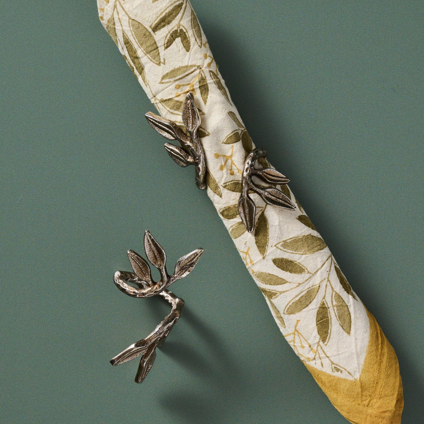 Napkin rings S/2 branch alum 4.5Lx2W silv
