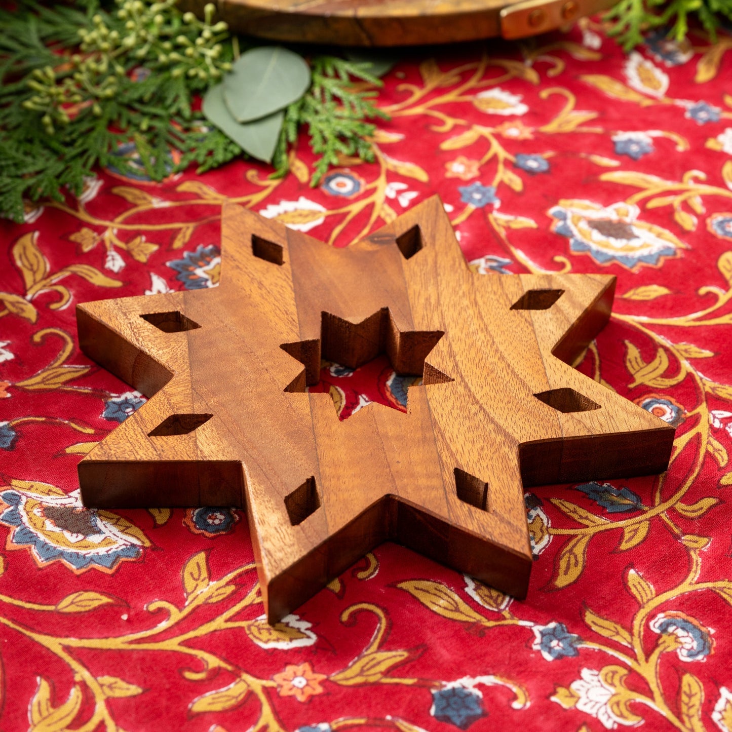 Trivet guiding star tun wood 8D brown