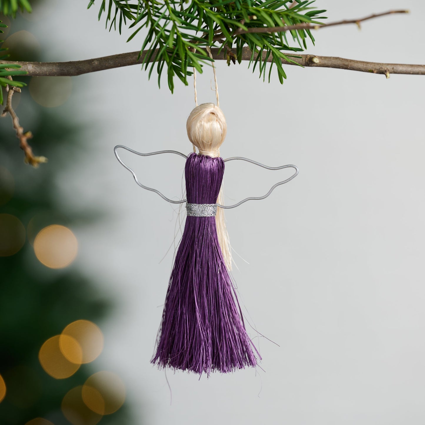 Ornament angel M/3 abaca/wire 5.5H prpl/silv