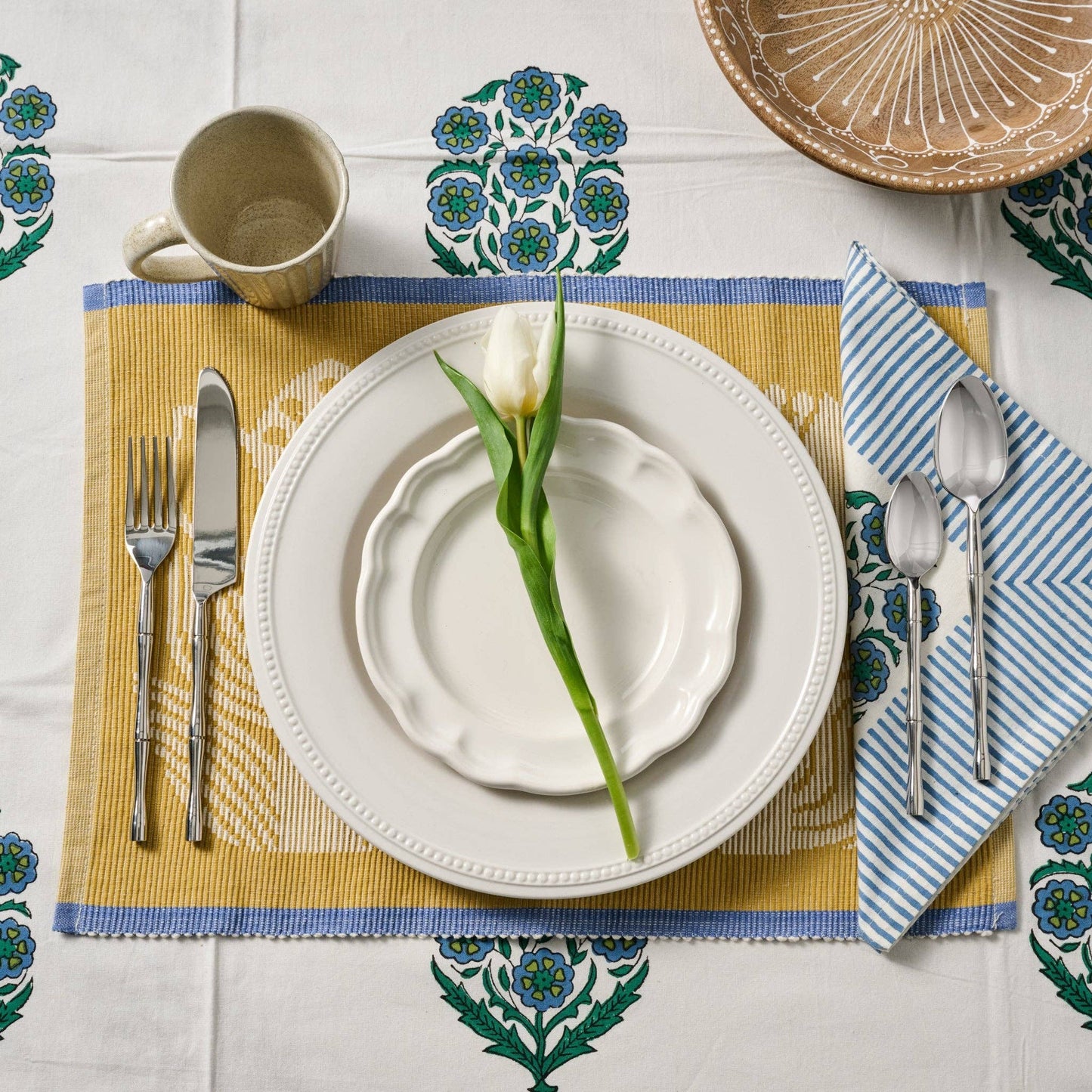 Ila Floral Woven Placemat