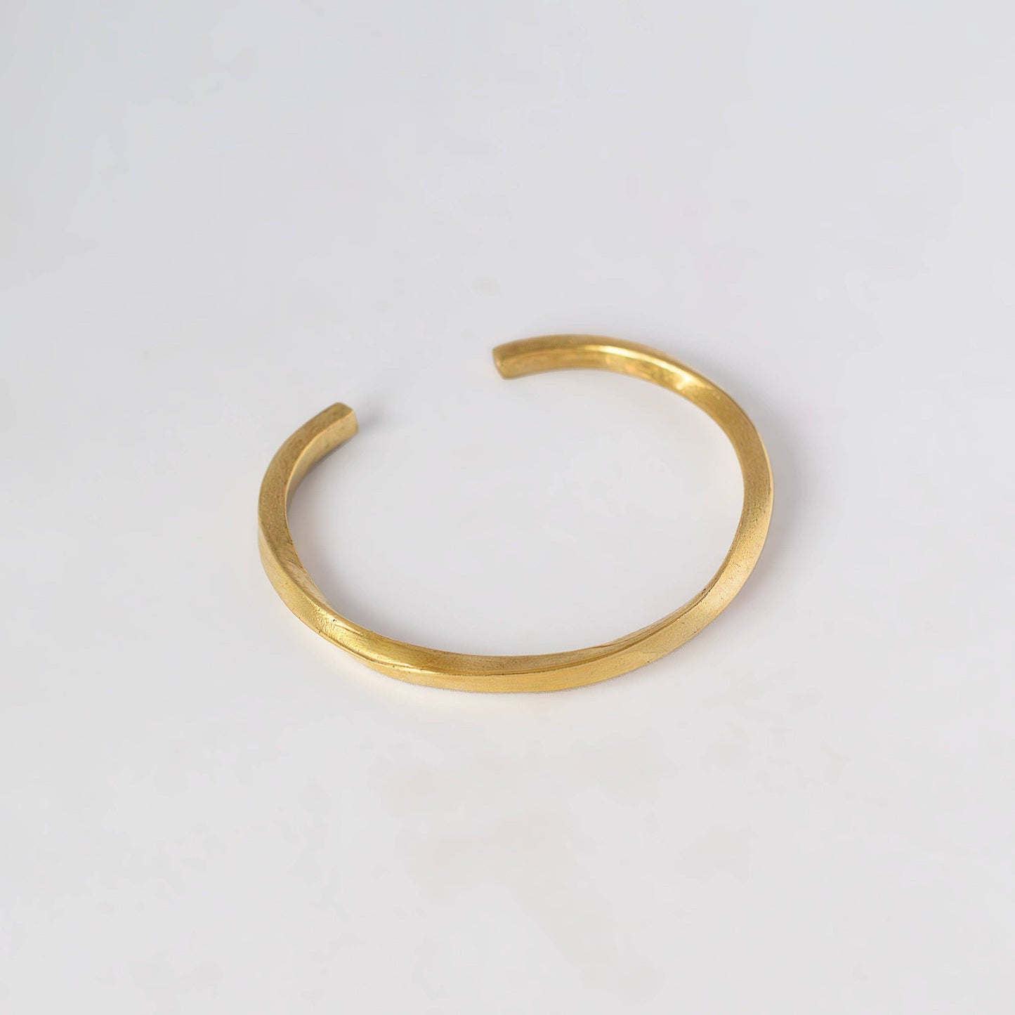 Pili Round Open Twisted Cuff Bracelet