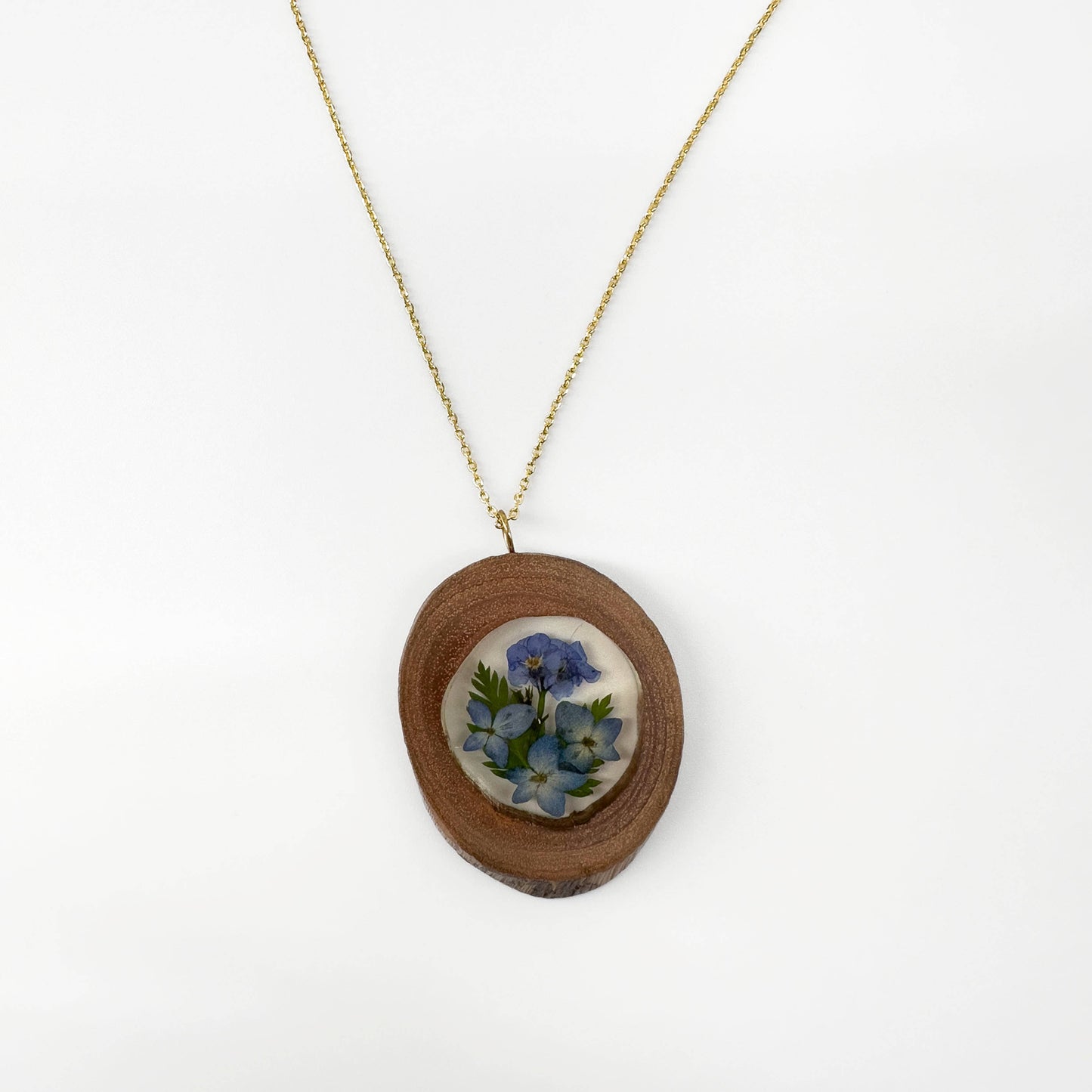 Botanical Wood-Framed Mixed Flowers Necklace