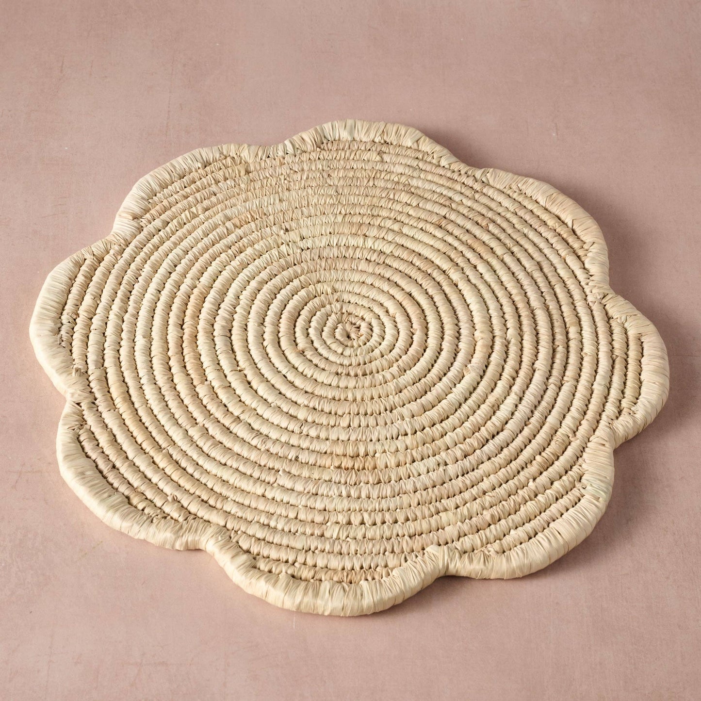 Seba Scalloped Palm Leaf Charger