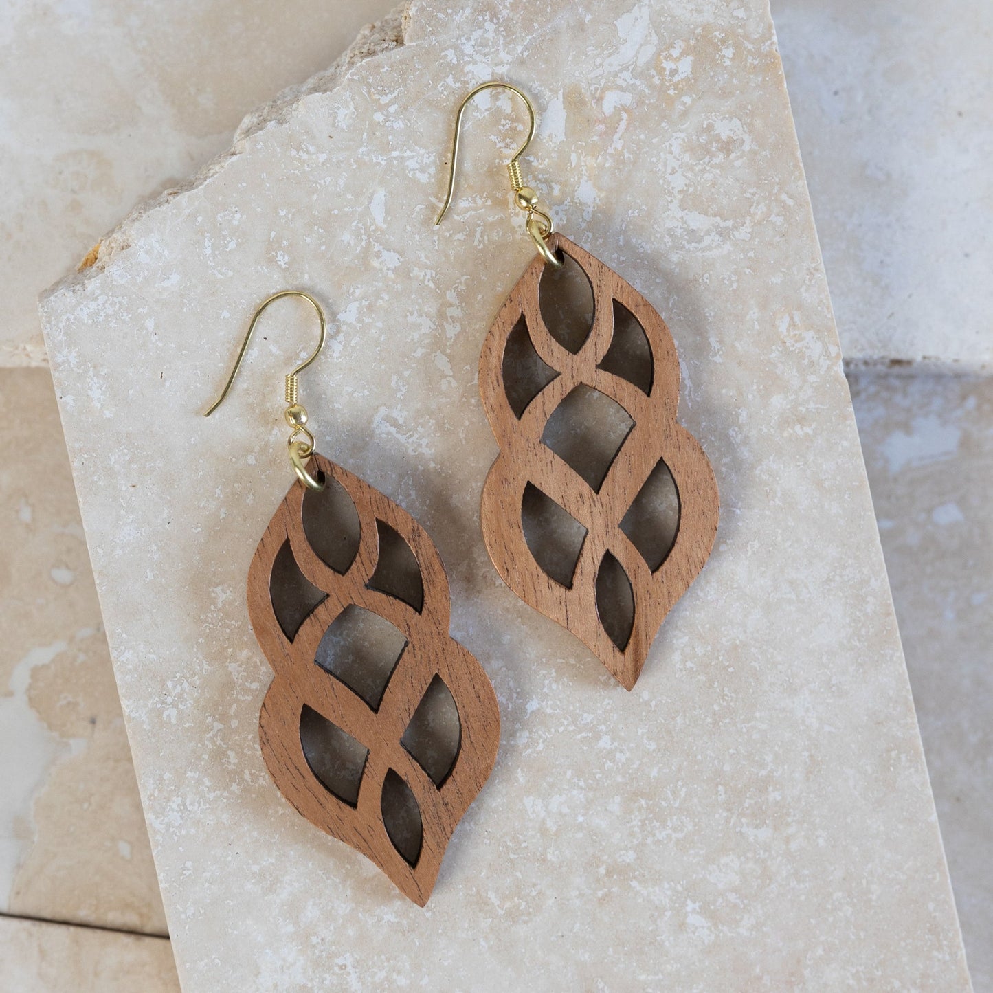 Earrings dangle filigree wood/brass 3L brn/br
