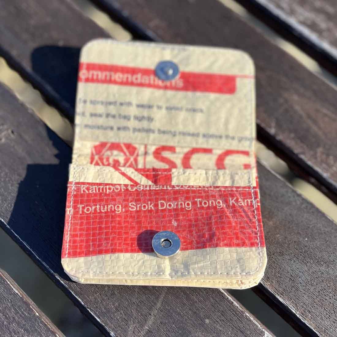 Diamond Elephant Cement Cardholder