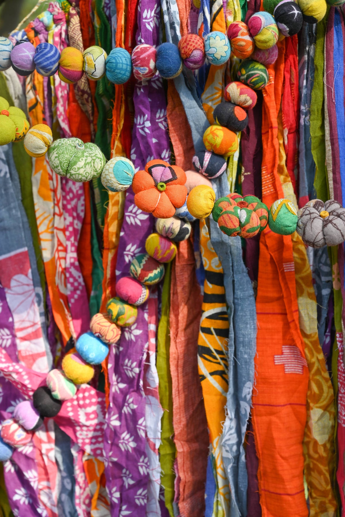 Mini Saree Pumpkin Bead Garland