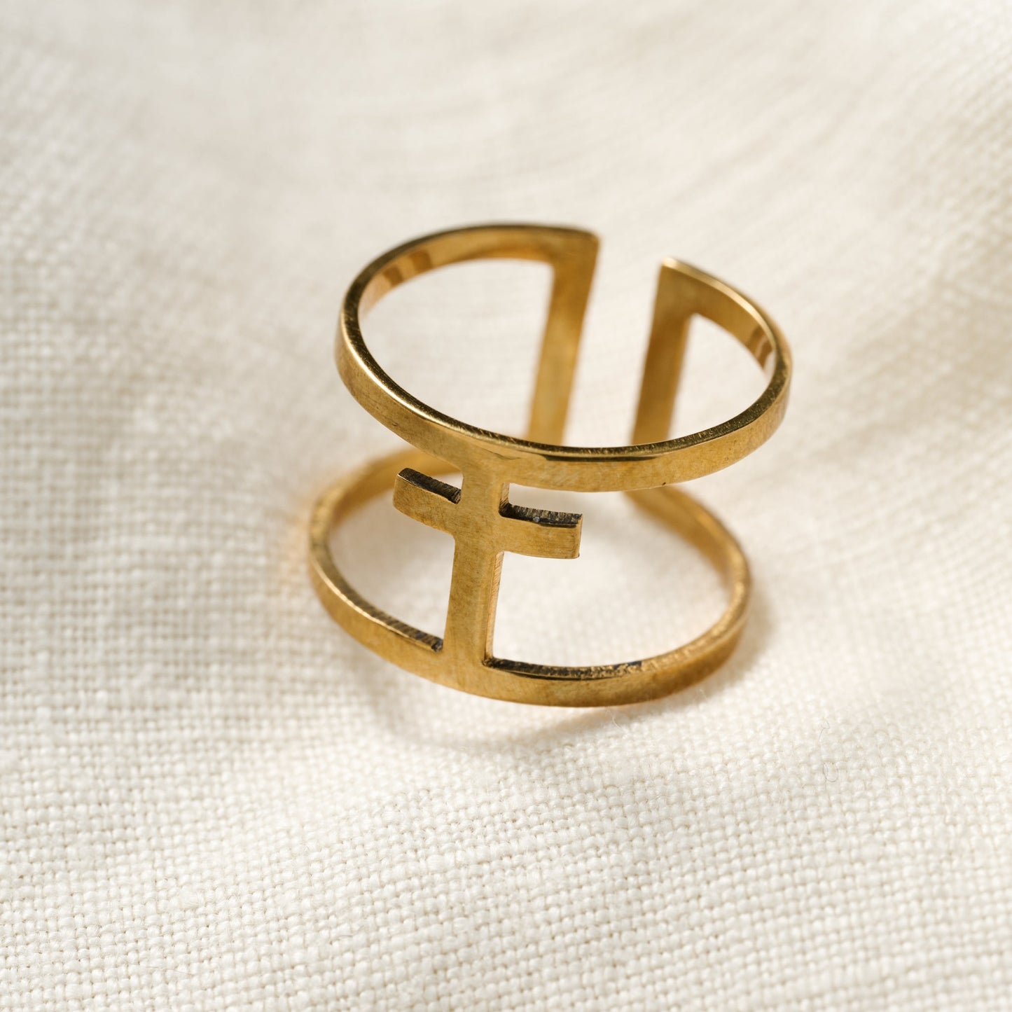 Ring single cross bombshell .75D adj brass