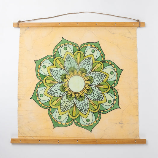Wall hanging mandla batik cttn/wd 20sq tan/grn/yel