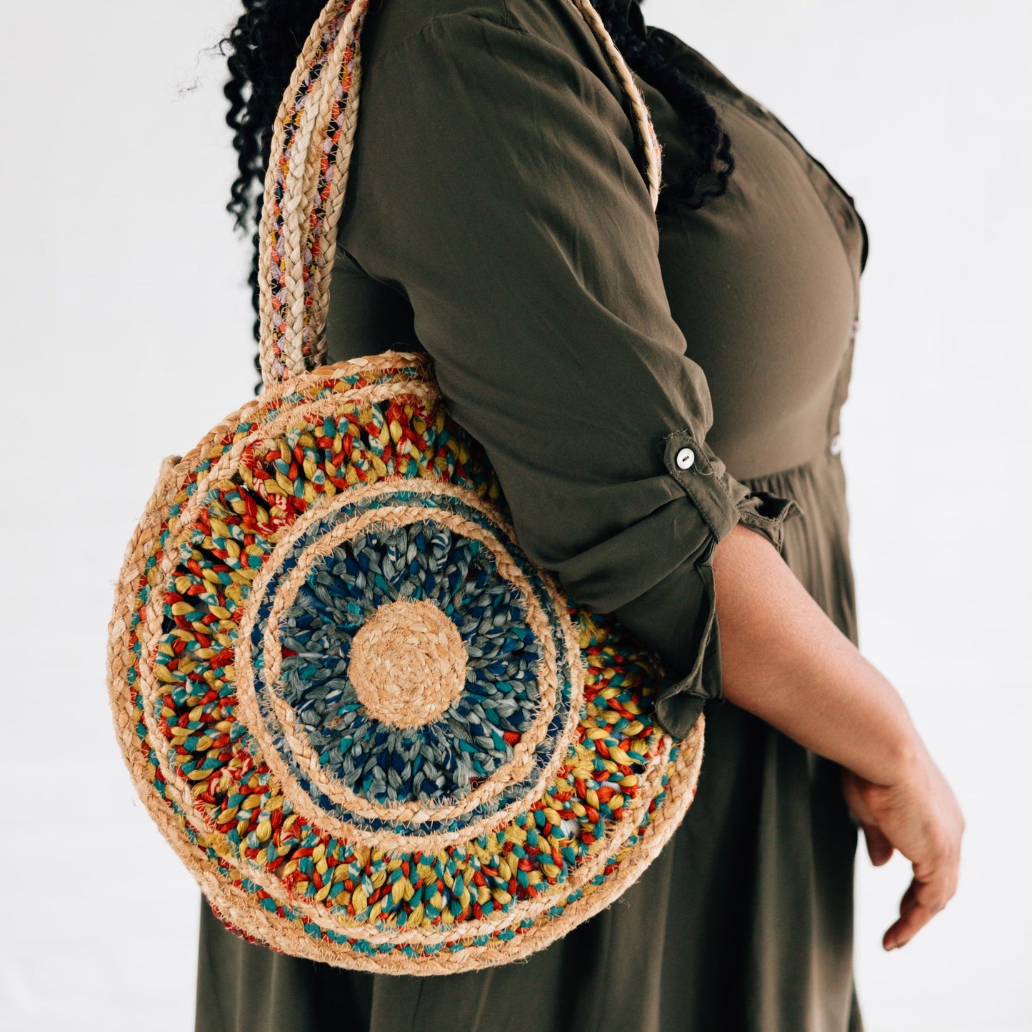 Round Sari Jute Shoulder Bag