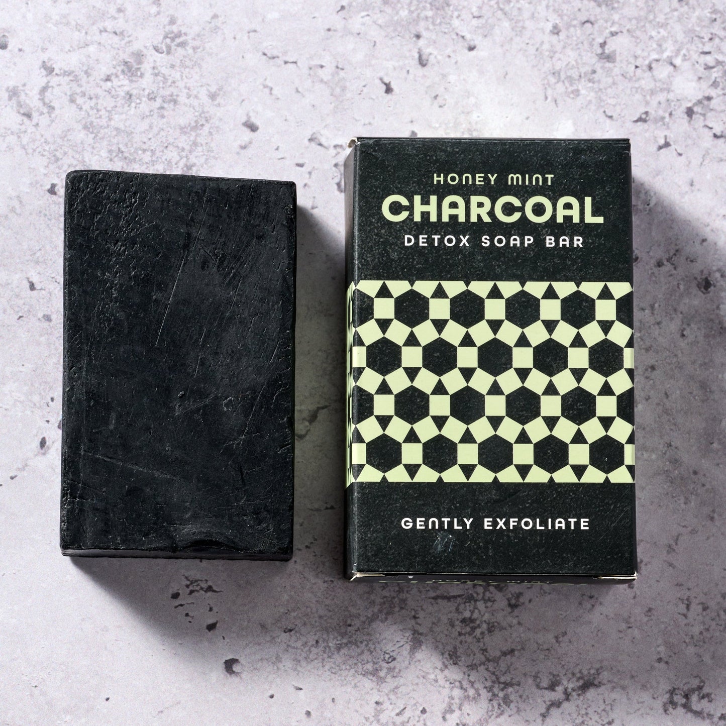 Soap mint charcoal M/3 oils 3.35oz blk/grn