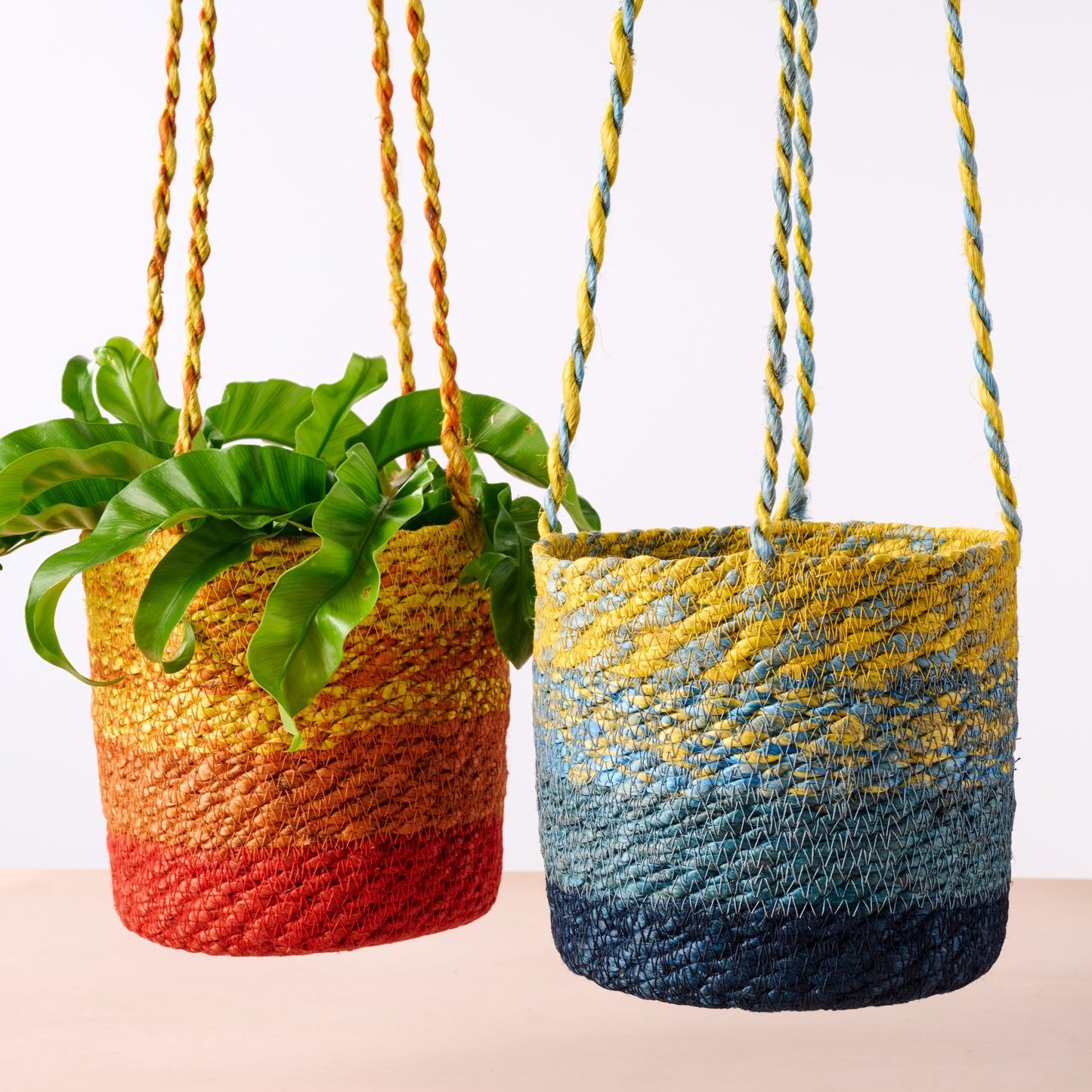 Buna Jute Plant Hanger - Red