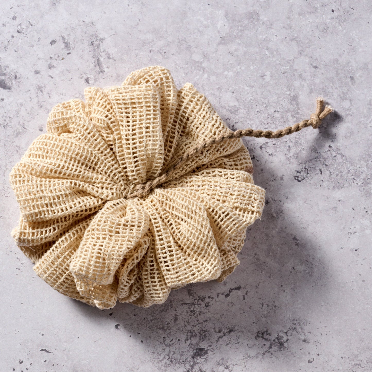 Scrubbie w/hanging loop M/2 cotton 5.5D natural