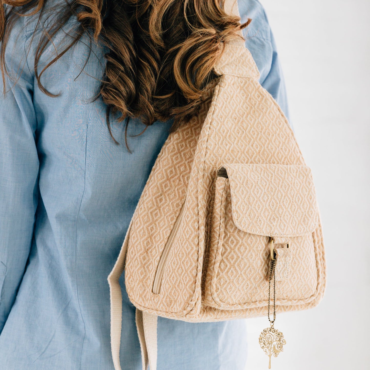 Backpack mini triangular jute/cttn 9Wx12H tan/ivry