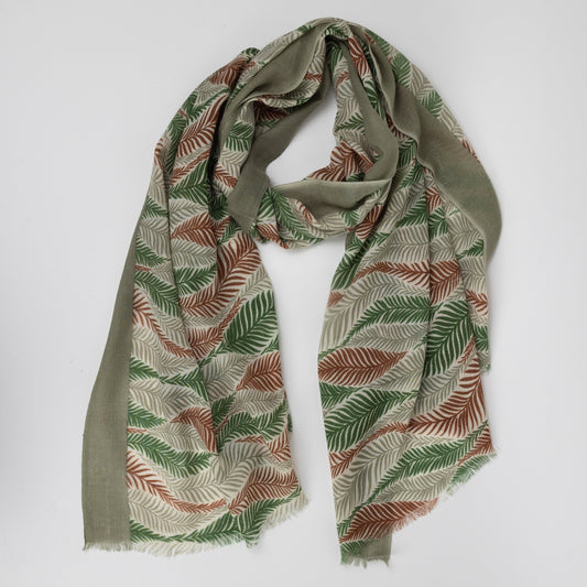 Scarf vine/leaves w/border wool 78x28 grn/brn/crm