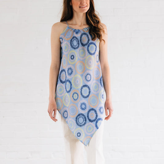 Top hankerchief circles silk 33L lt blue/multi