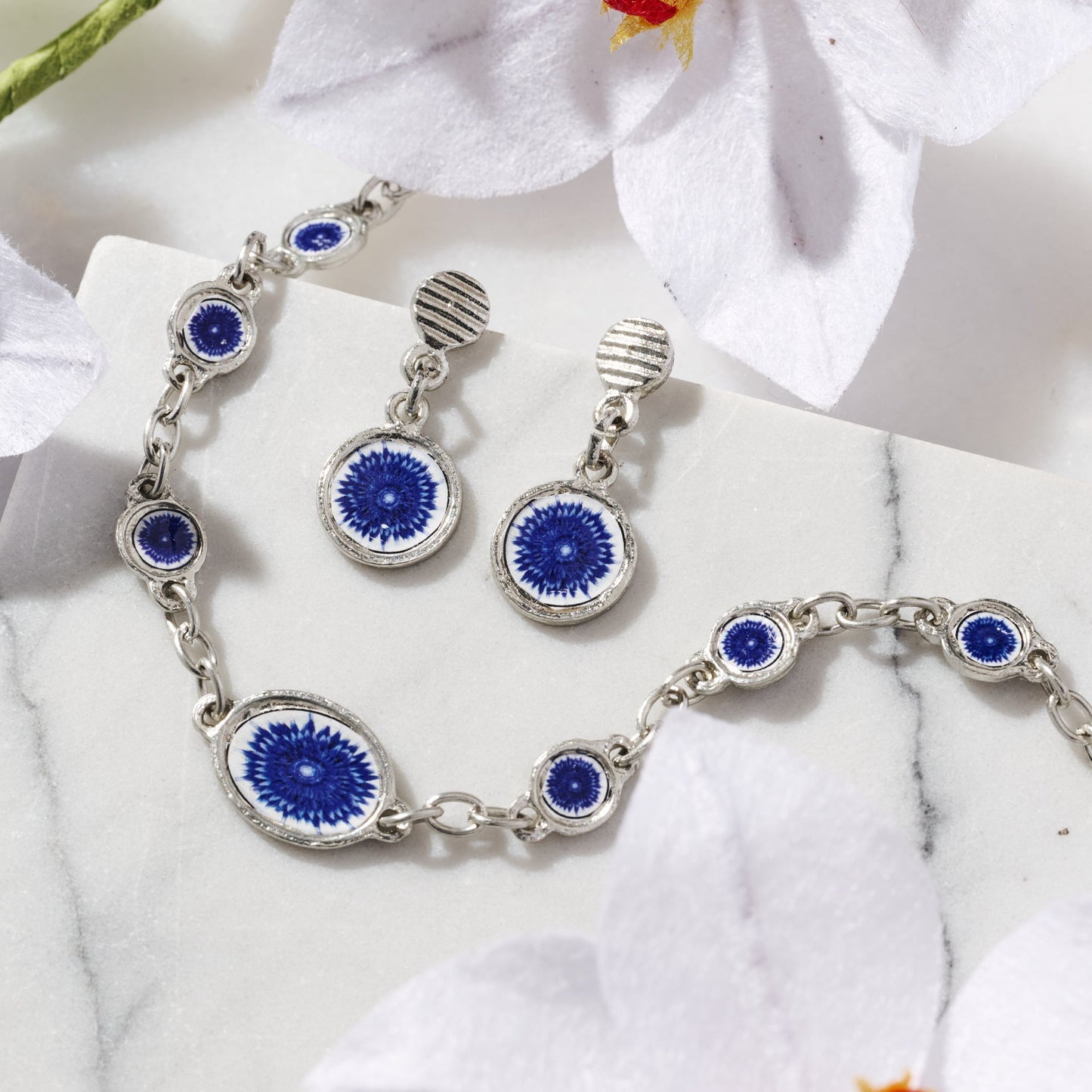 Neela Drop Earrings