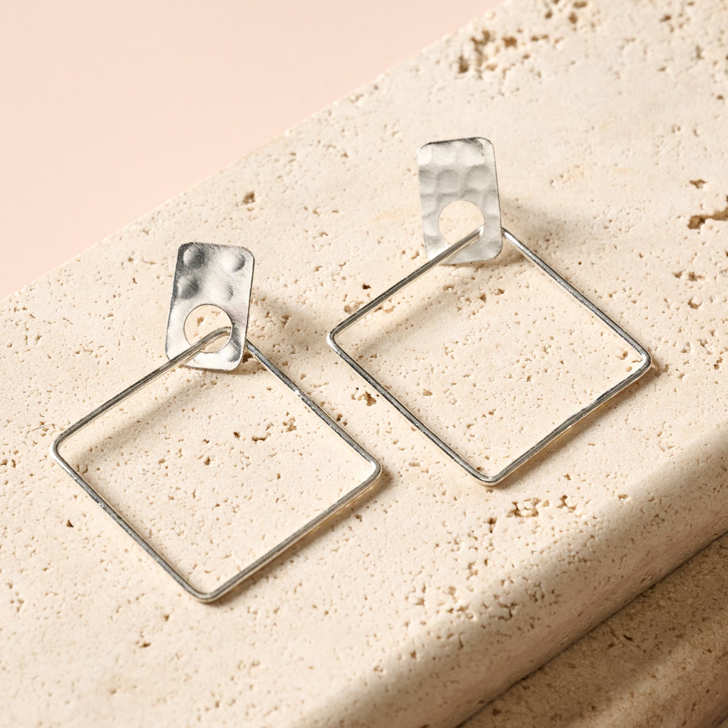 Earrings drop assymetrical sq brass 2.5L silver