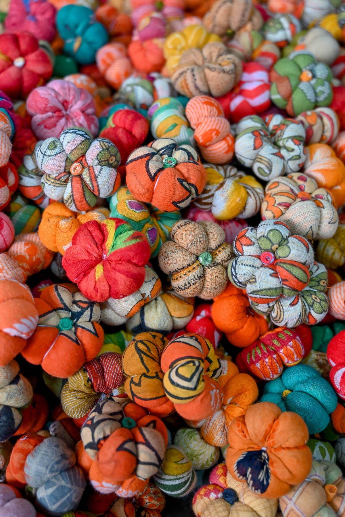 Mini Saree Pumpkin Bead Garland