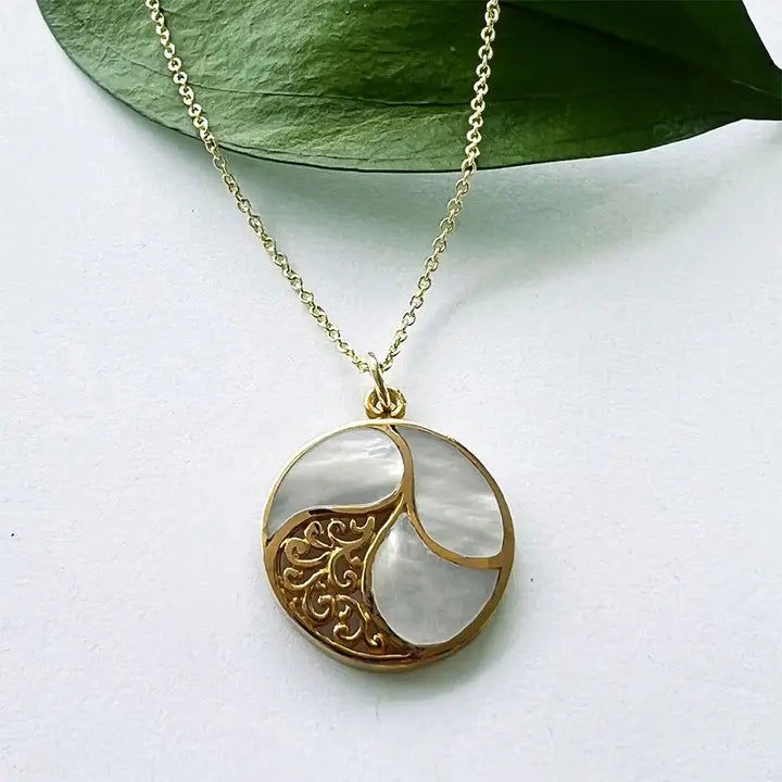 MOTHER OF PEARL FILIGREE NECKLACE - BRASS