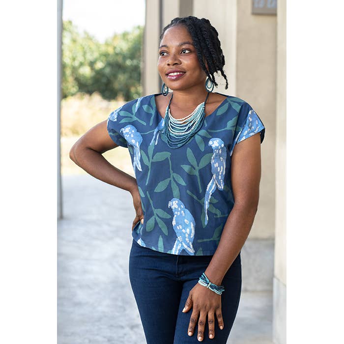 Boxy Blouse: Parrots - Spruce-Organic