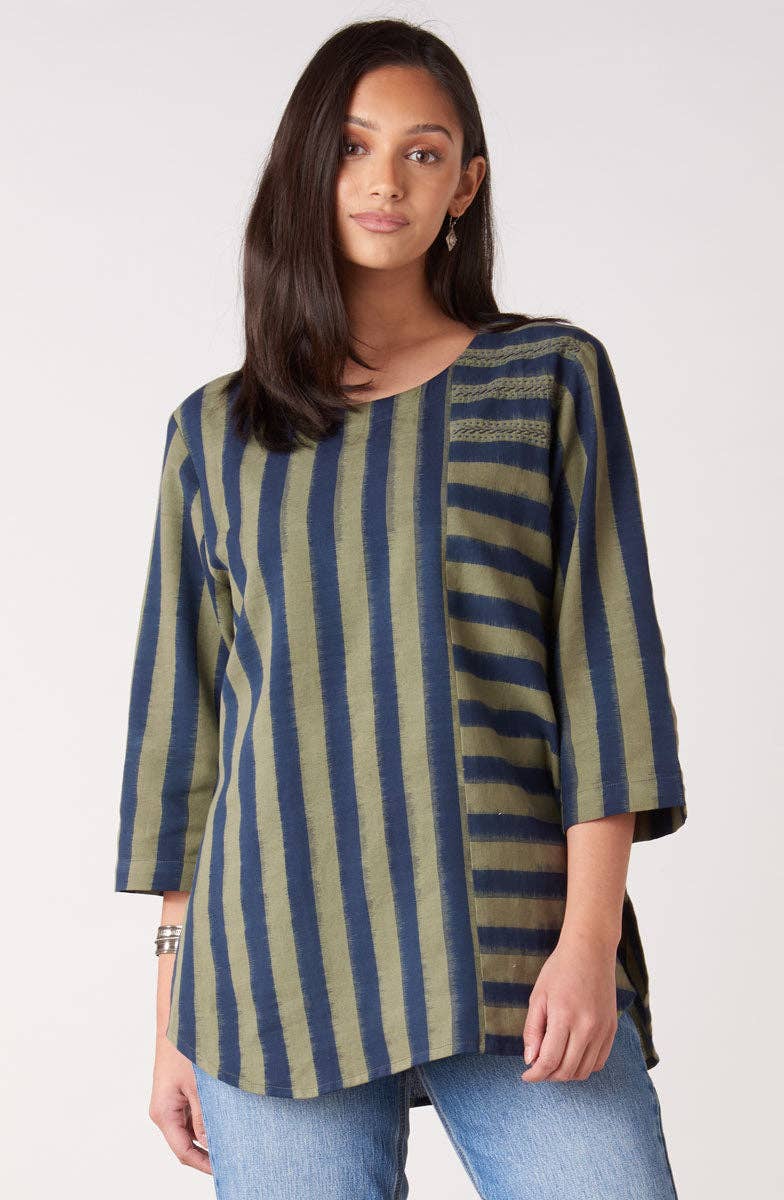 V-neck Divya 3/4-Sleeve Popover Top - Lime/Navy