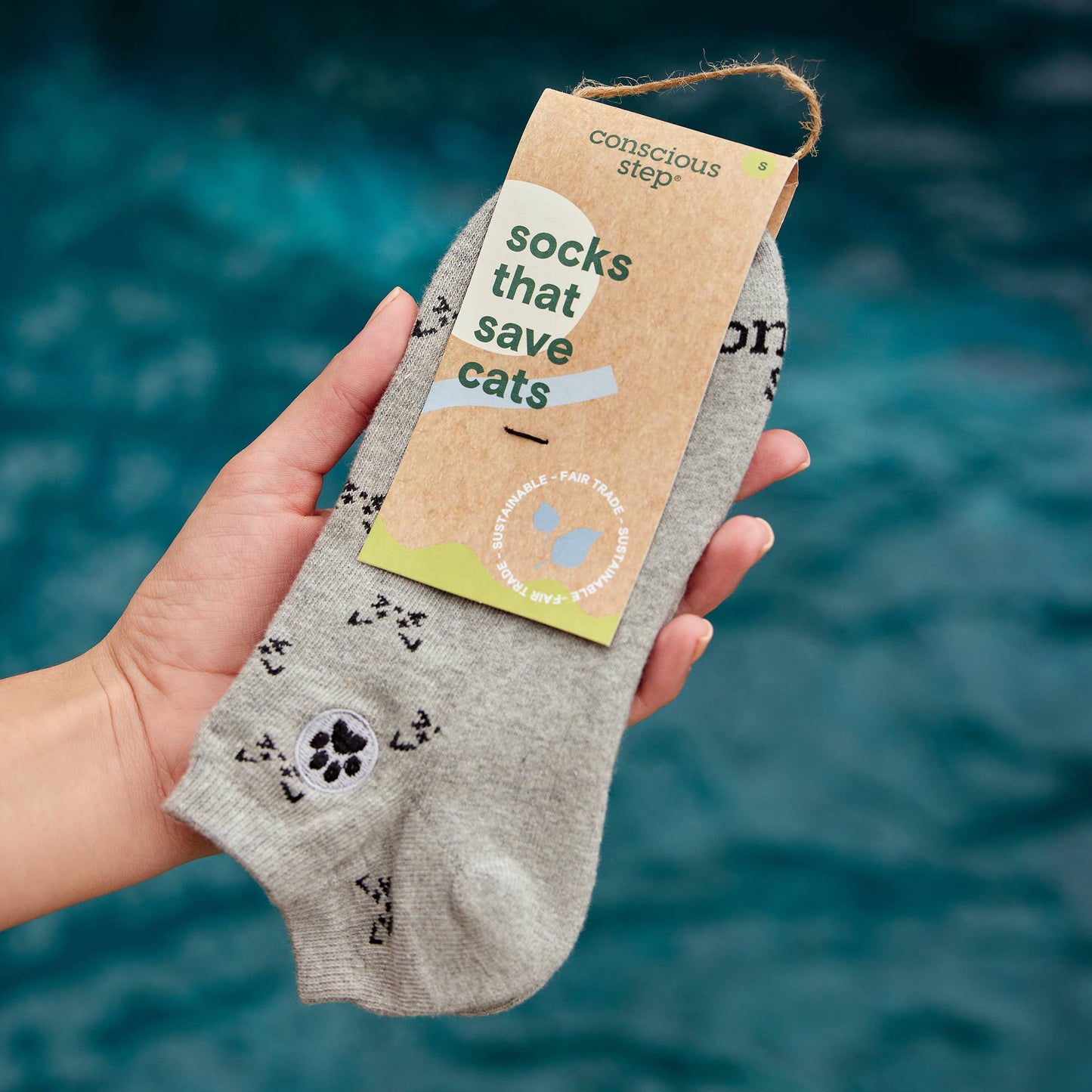 Ankle Socks that Save Cats (Gray)