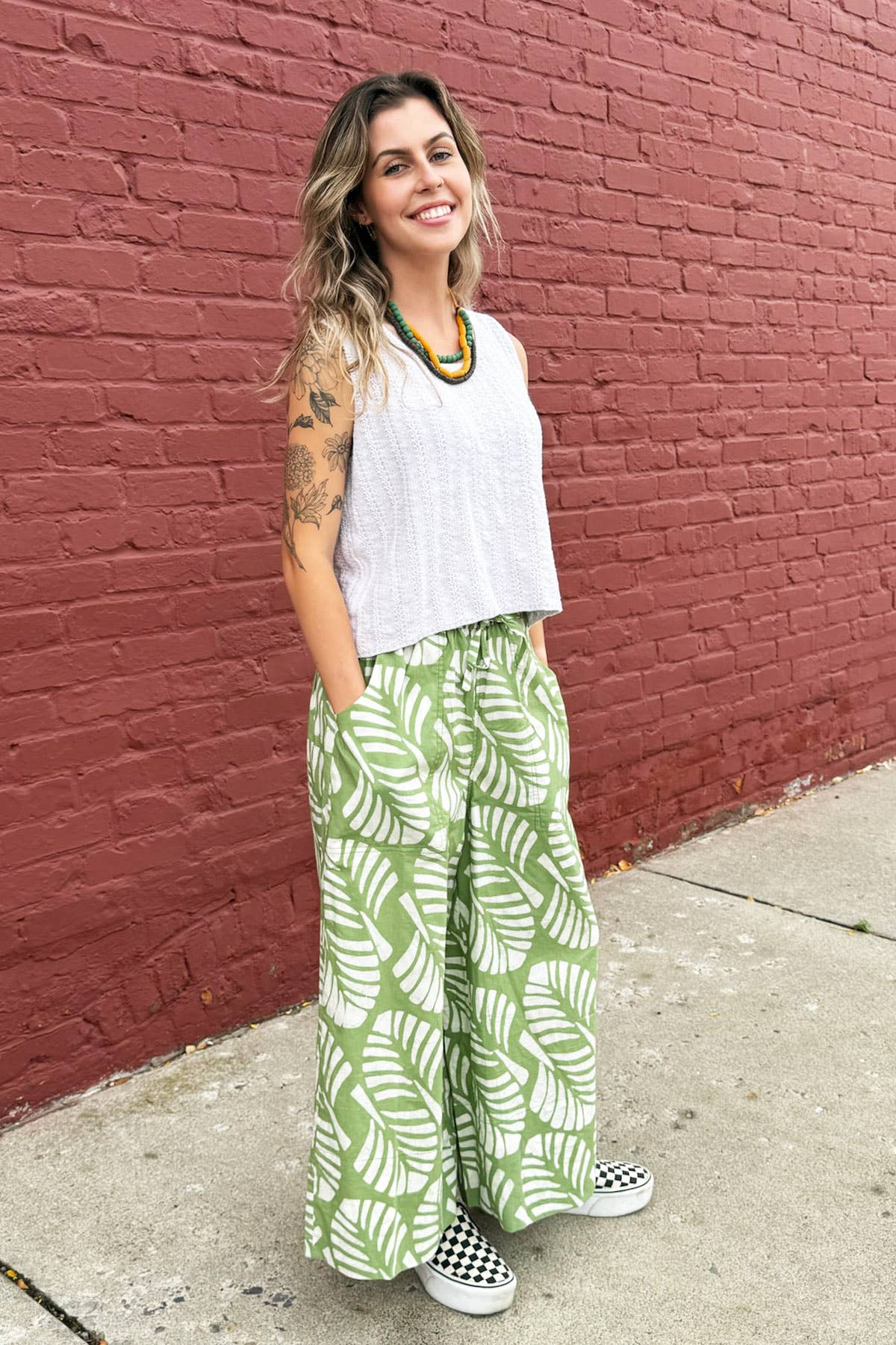 Trousers-Crop: Deco Leaf - Olive-Organic