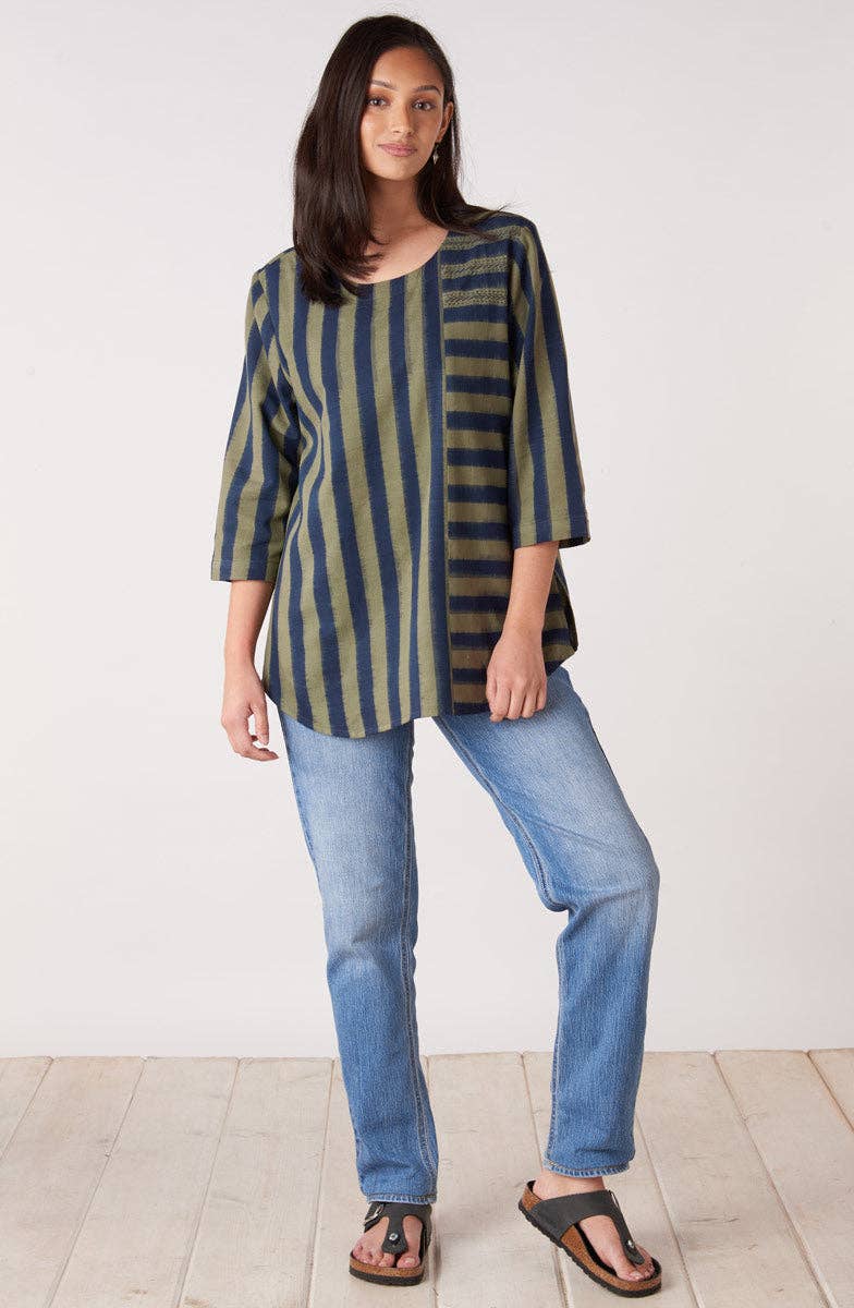 V-neck Divya 3/4-Sleeve Popover Top - Lime/Navy