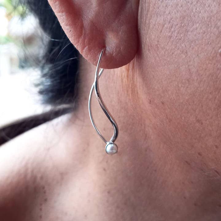 Artsy Pearl Earrings - Brass