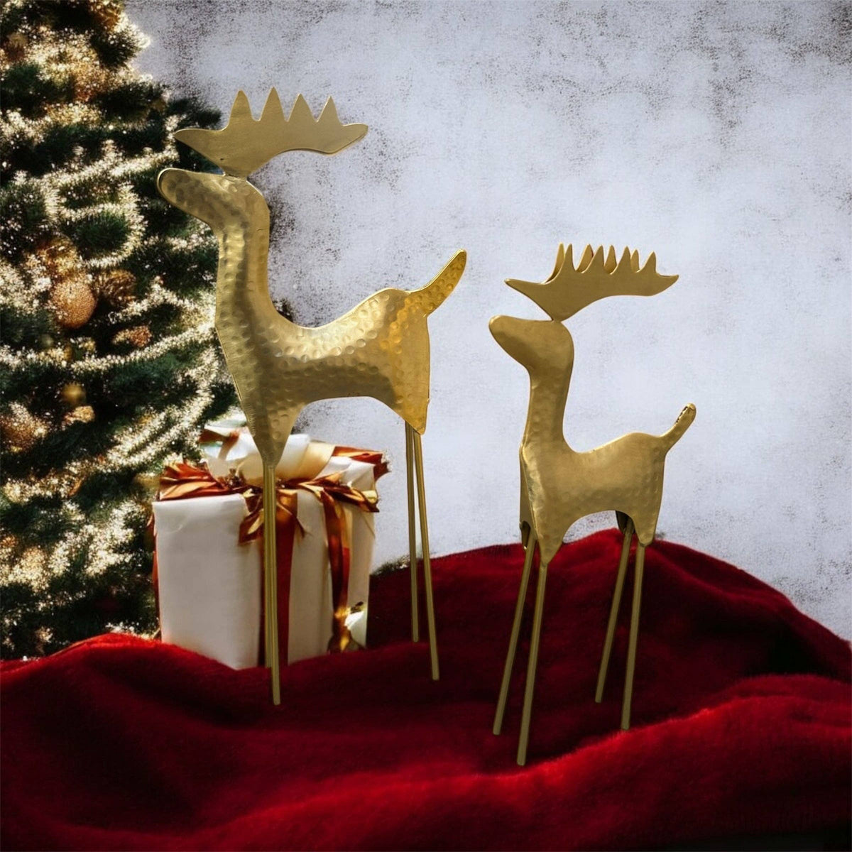 Hammered Metal Reindeer - Gold
