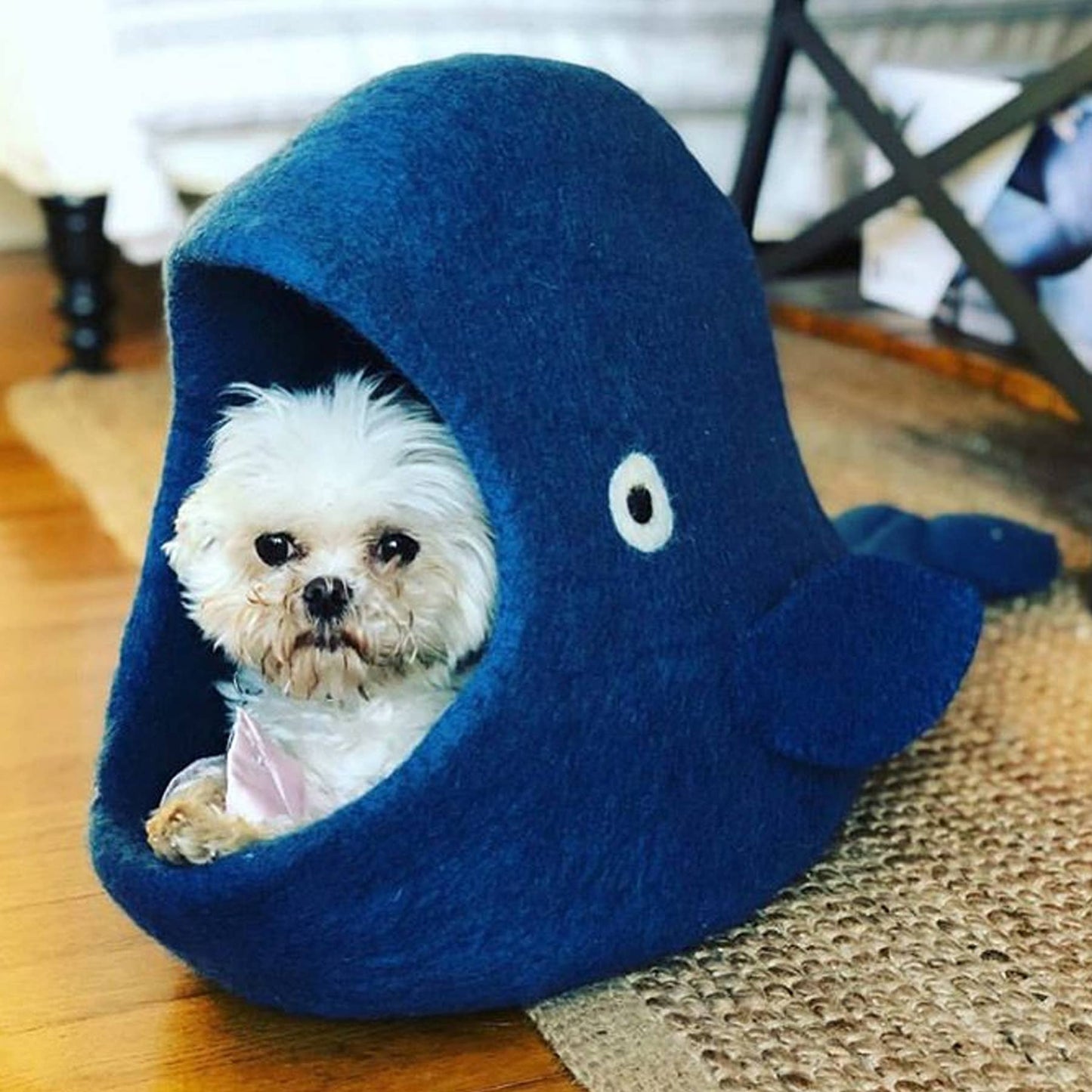 Whale Wool Pet Cave