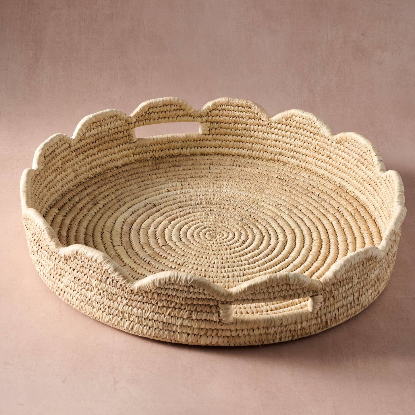 Seba Scalloped Palm Leaf Tray