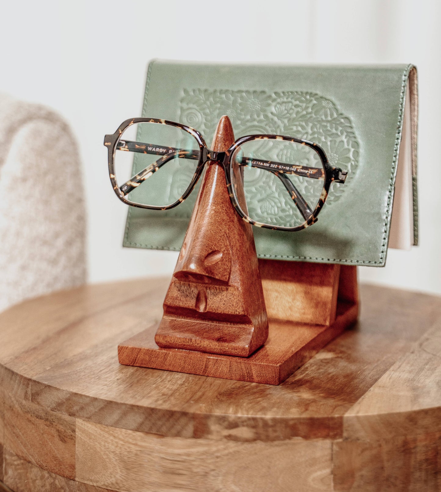 Nose Book & Glasses Caddy