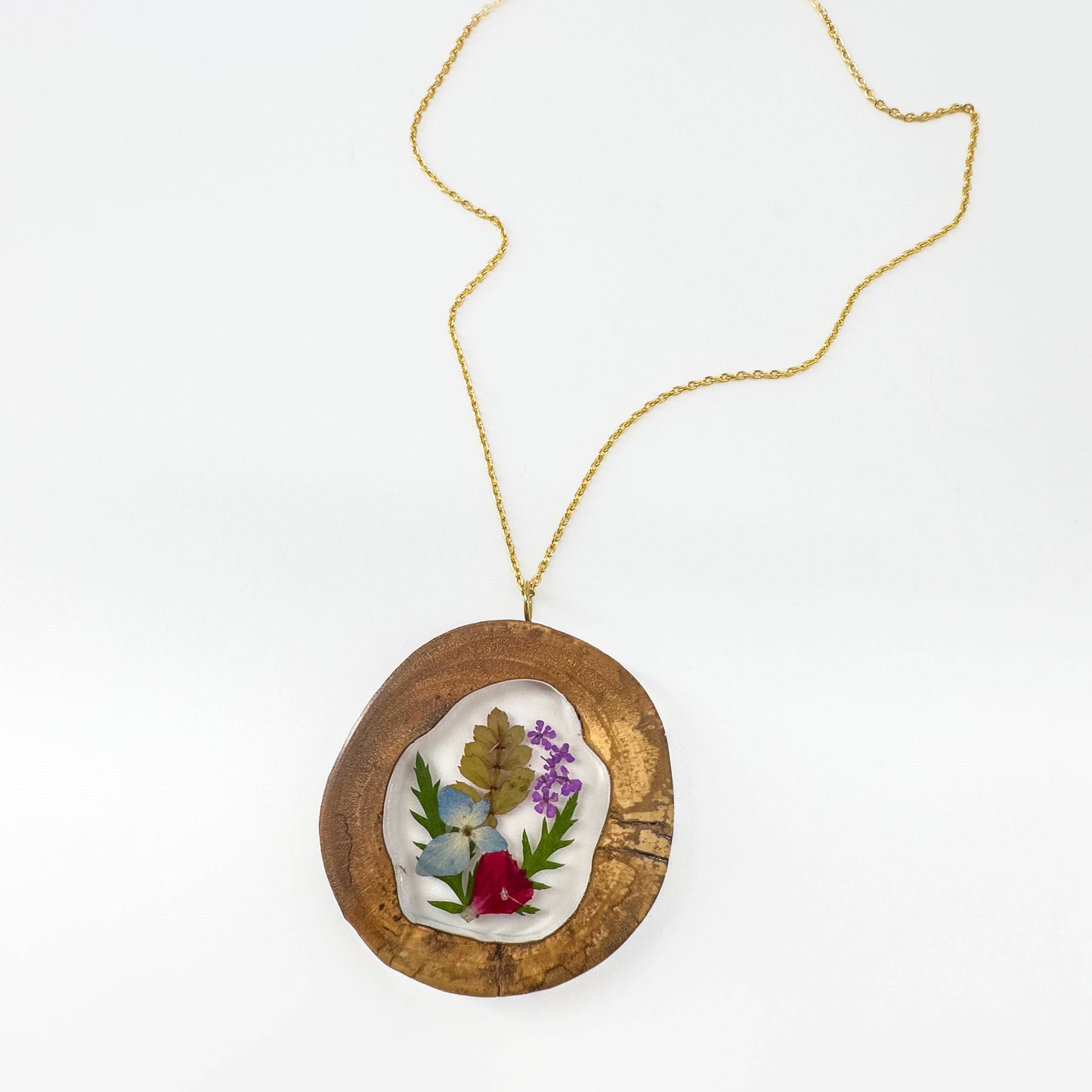 Botanical Wood-Framed Mixed Flowers Necklace